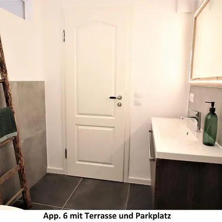 Idyllic Setting In Center - Bright & Modern Daire