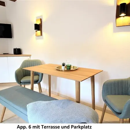 Idyllic Setting In Center - Bright & Modern Apartment