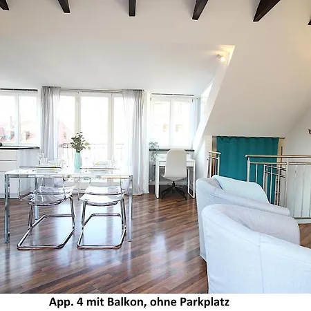 Idyllic Setting In Center - Bright & Modern *