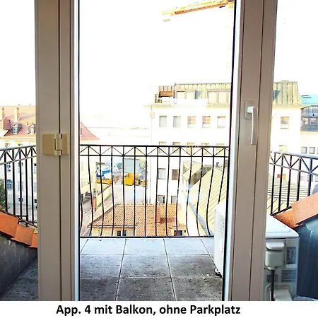 Apartment Idyllic Setting In Center - Bright & Modern