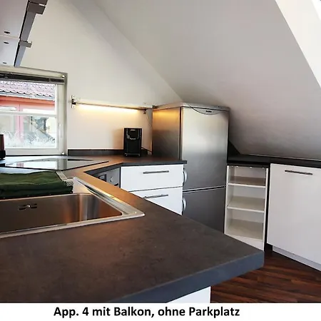 Idyllic Setting In Center - Bright & Modern *