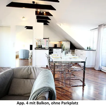 Idyllic Setting In Center - Bright & Modern *