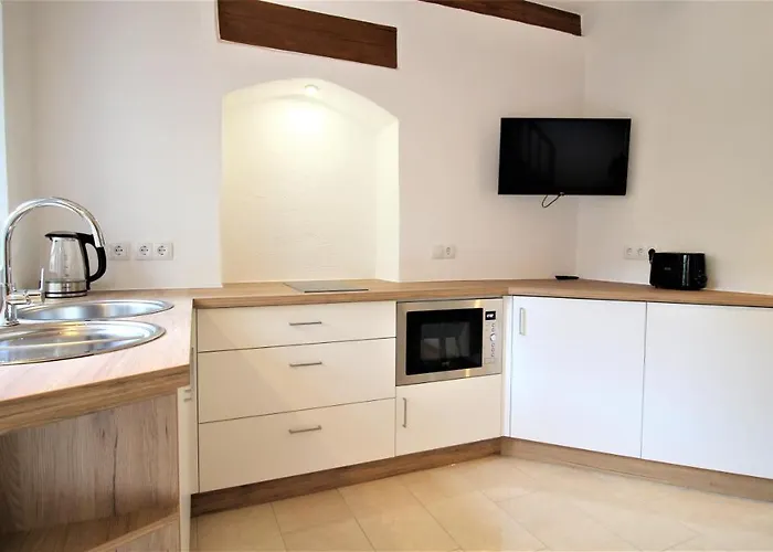 Idyllic Setting In Center - Bright & Modern וירצבורג