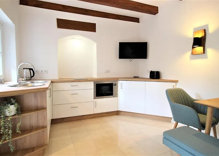 דירה Idyllic Setting In Center - Bright & Modern *