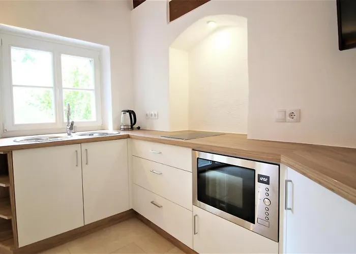 דירה Idyllic Setting In Center - Bright & Modern *