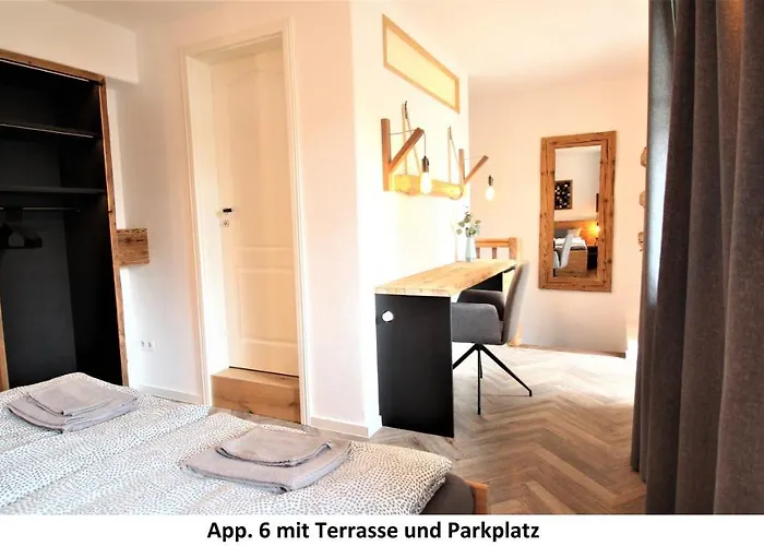 Idyllic Setting In Center - Bright & Modern