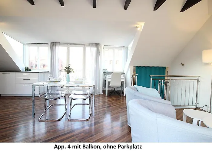 Idyllic Setting In Center - Bright & Modern *