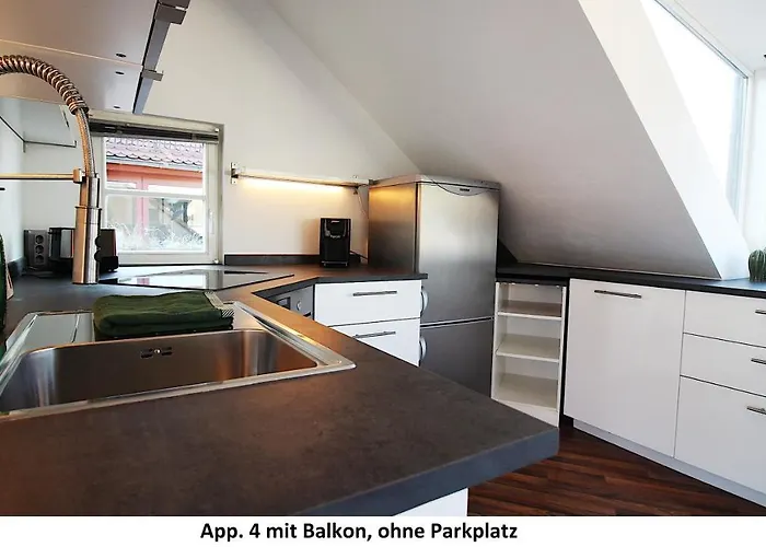 Idyllic Setting In Center - Bright & Modern *