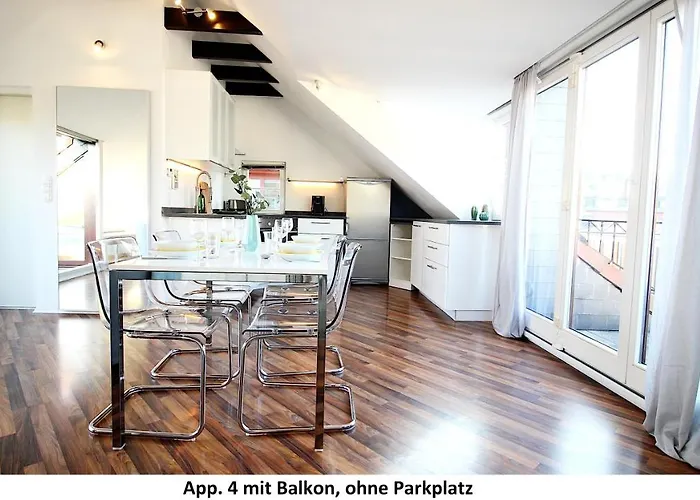 Idyllic Setting In Center - Bright & Modern דירה *