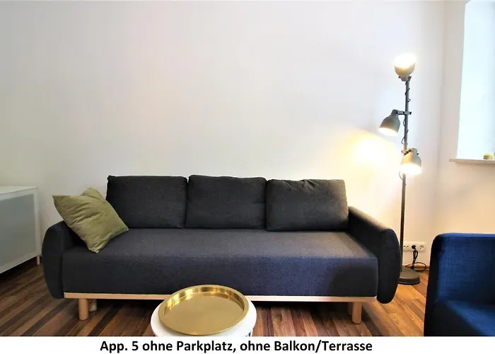 Idyllic Setting In Center - Bright & Modern דירה