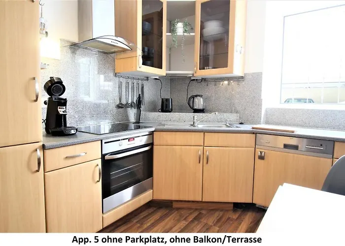 Idyllic Setting In Center - Bright & Modern דירה